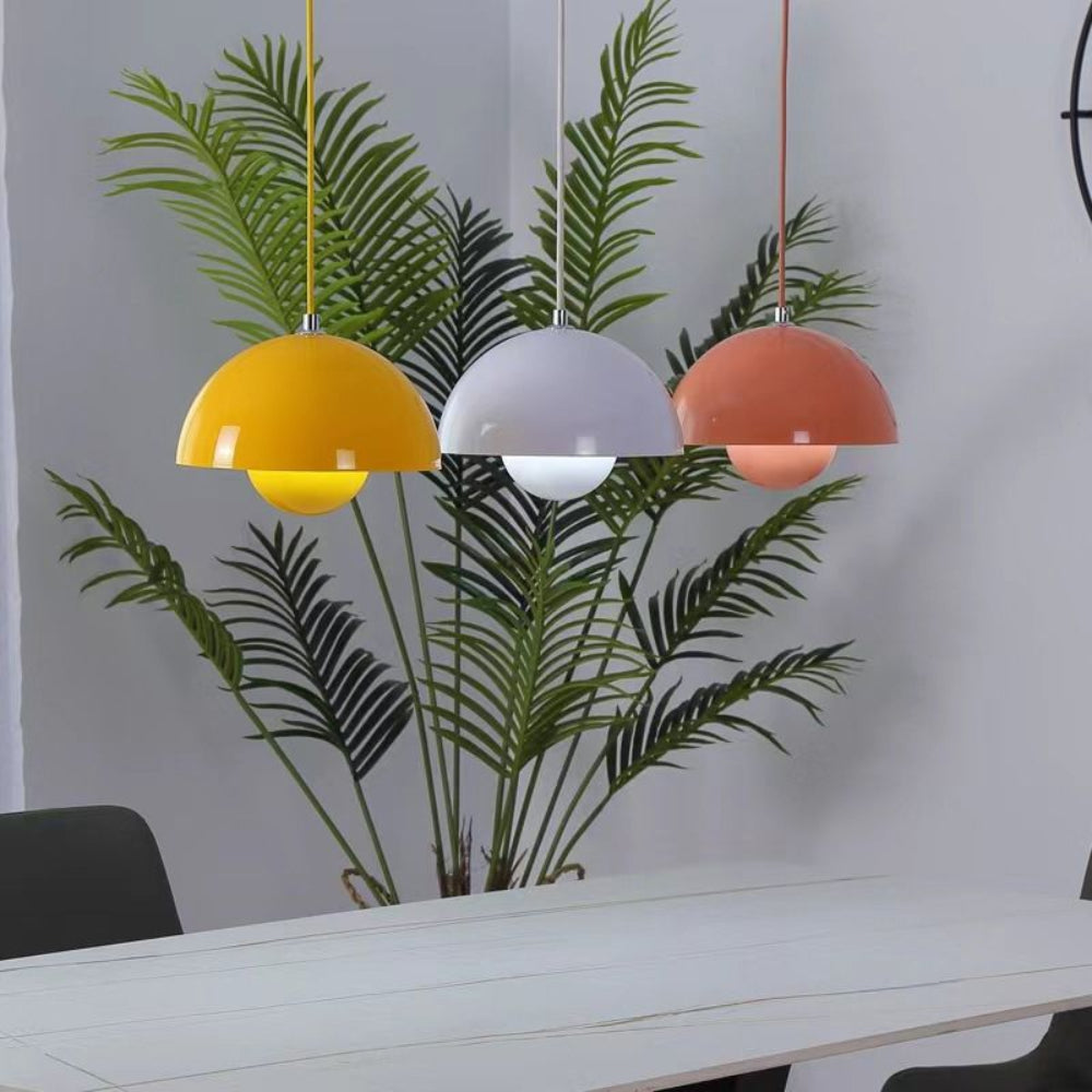Halfrond gekleurde kroonluchter Lamp